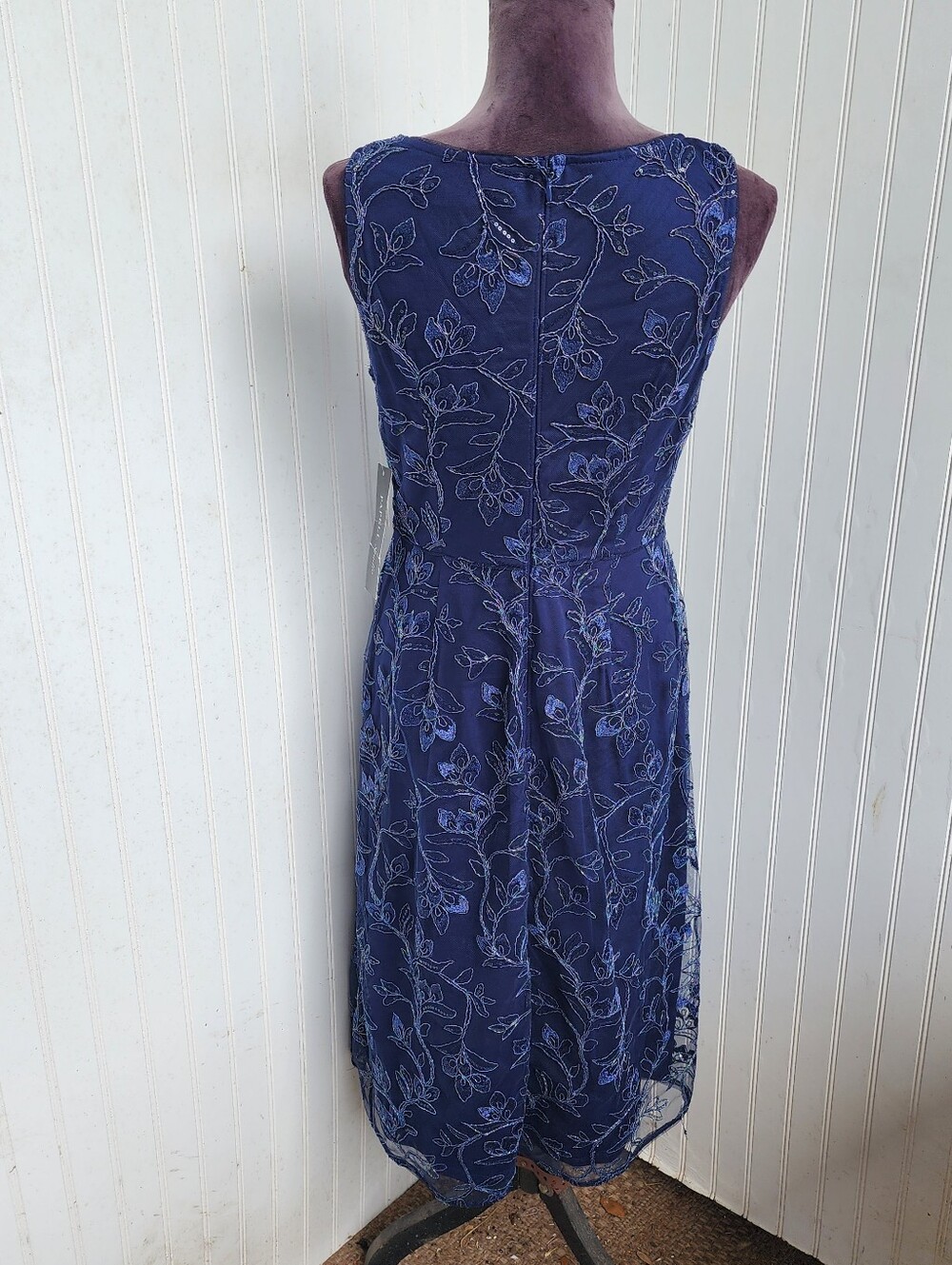 NWT Papell Studio Women's Navy Blue Floral Sequin Embroidered Midi Dress 8 - Picture 9 of 16